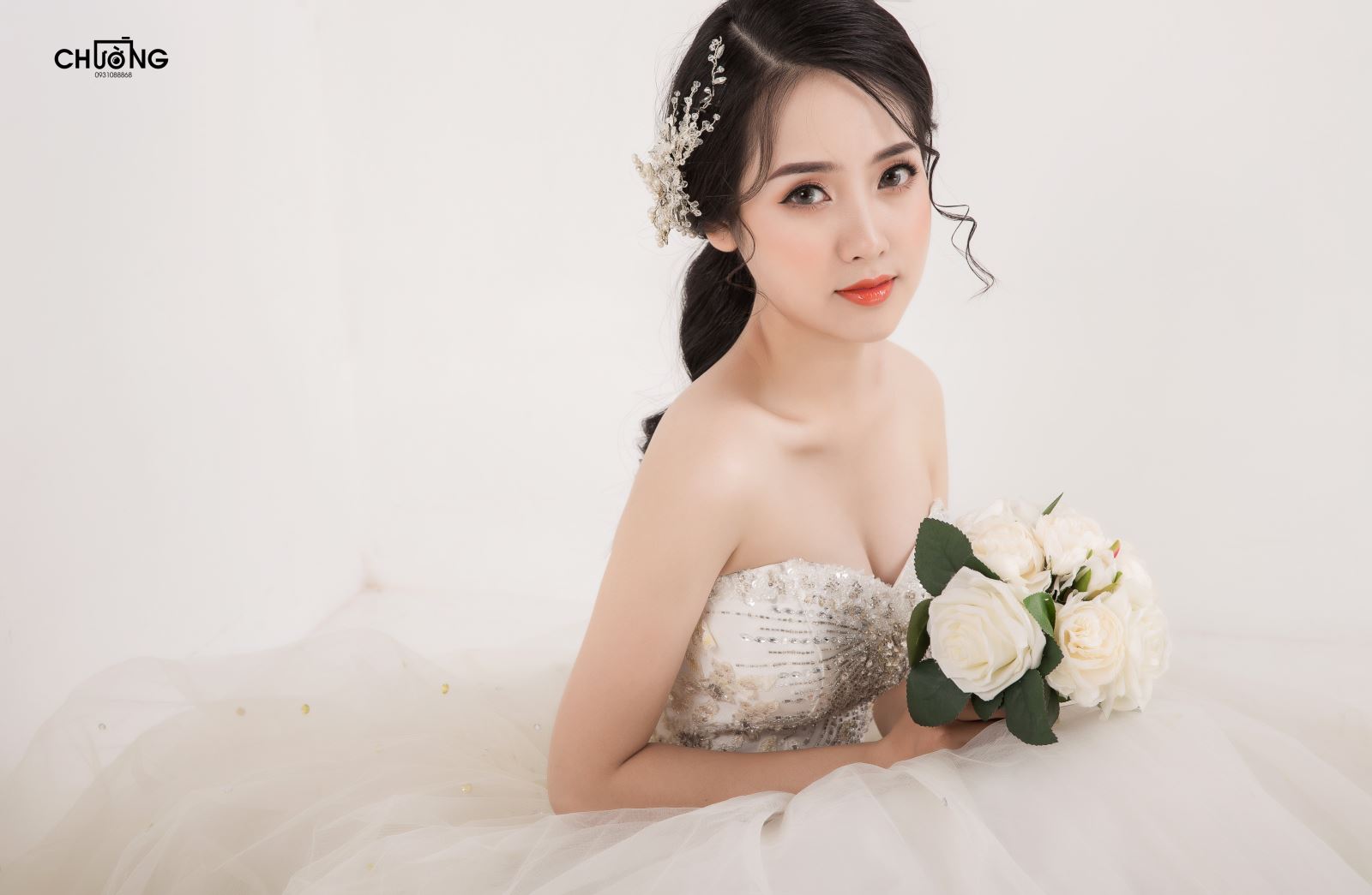 Makeup cô dâu tự nhiên, nền trong trẻo